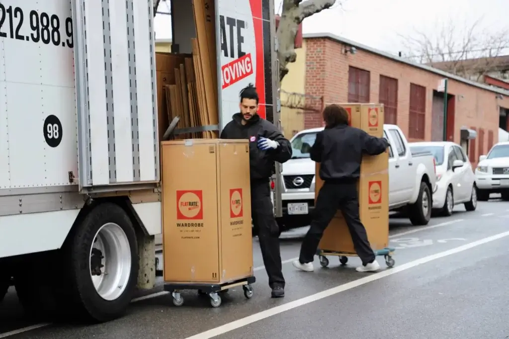 %name Professional Heavy Items Lifting Moving Services in NYC | Expert Movers in NYC for Safe Transport