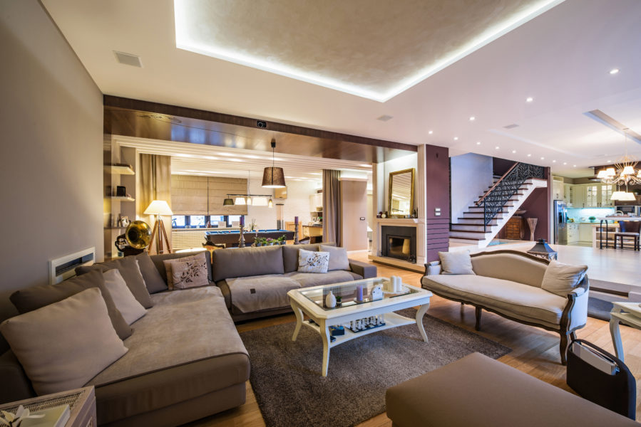 shutterstock 436927078 e1527898594606 5 Home Staging Tips: You Need Storage!