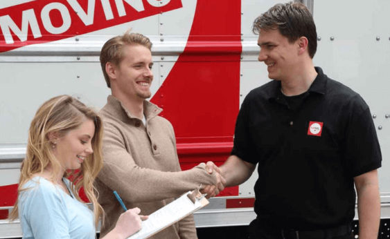 shutterstock_-2 FlatRate Moving services make customers happy