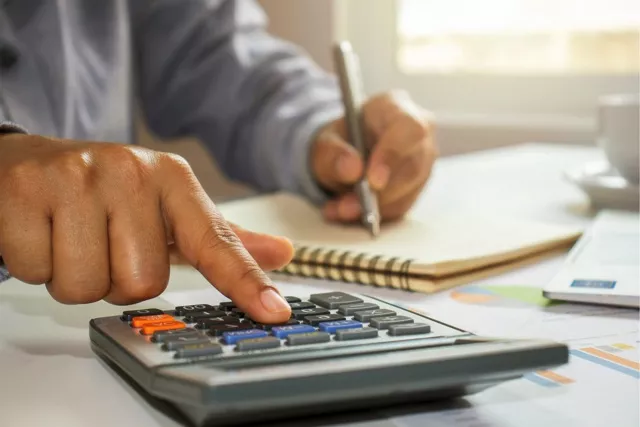 How much does it cost to move long distance? %name How much does it cost to move long distance?