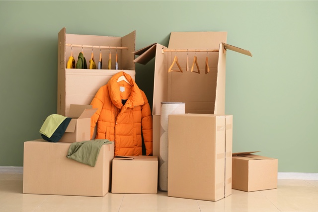 The best ways to pack clothes for moving %name The best ways to pack clothes for moving