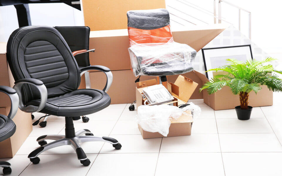 Office furnitures on a move day